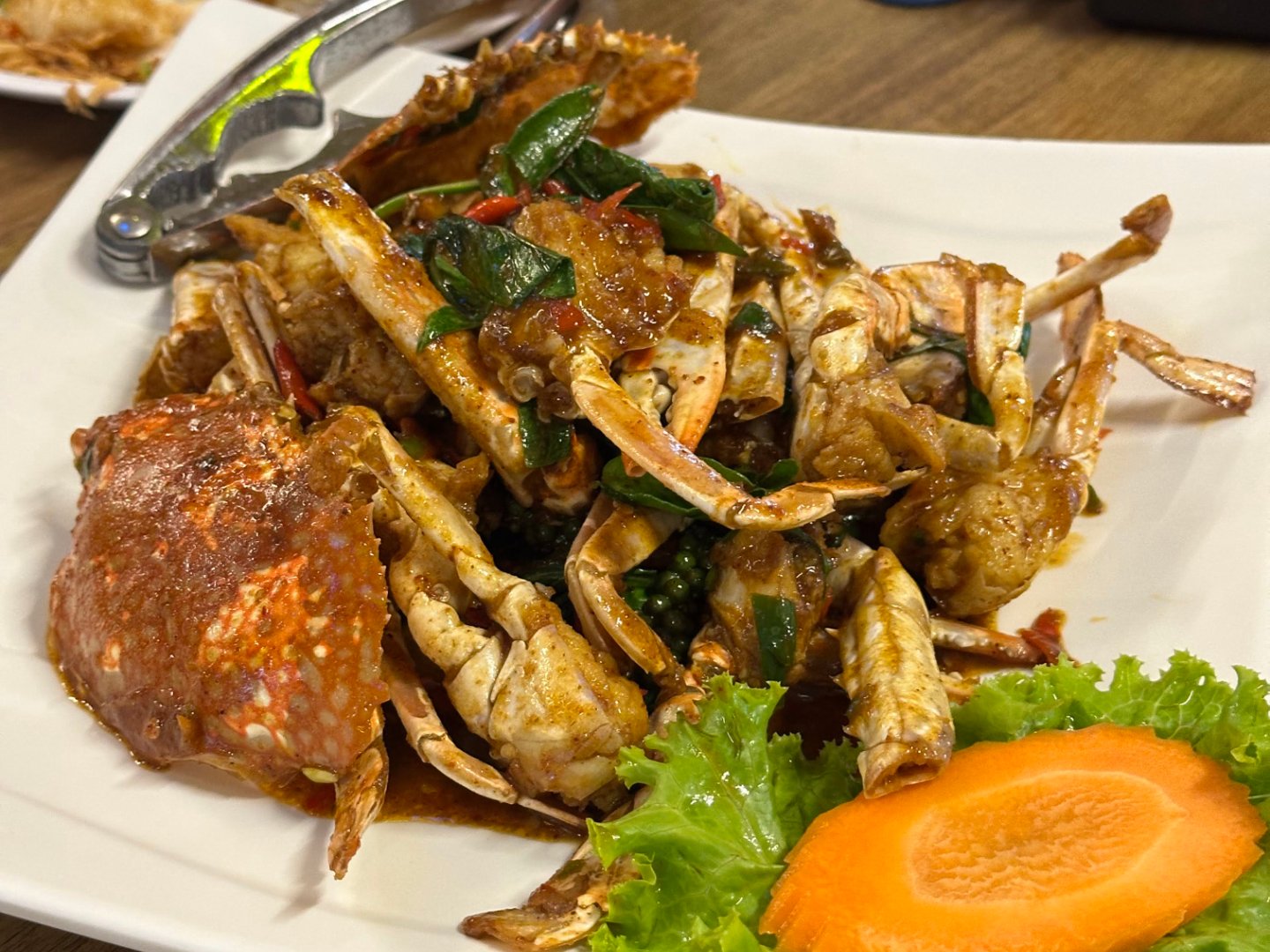 Mook Manee Stir-Fried Crab